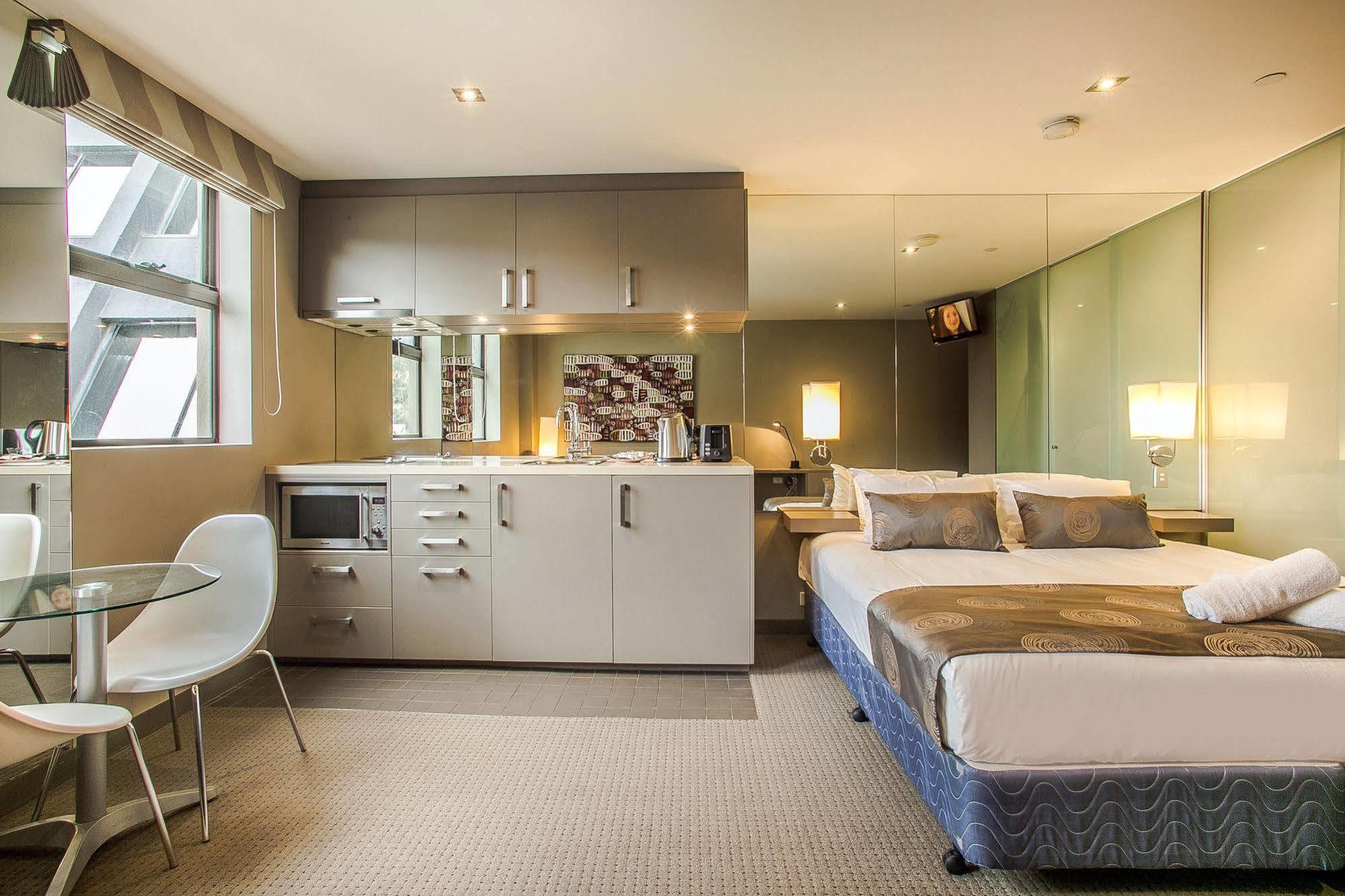 Melbourne Vivo Aparthotel Exterior foto