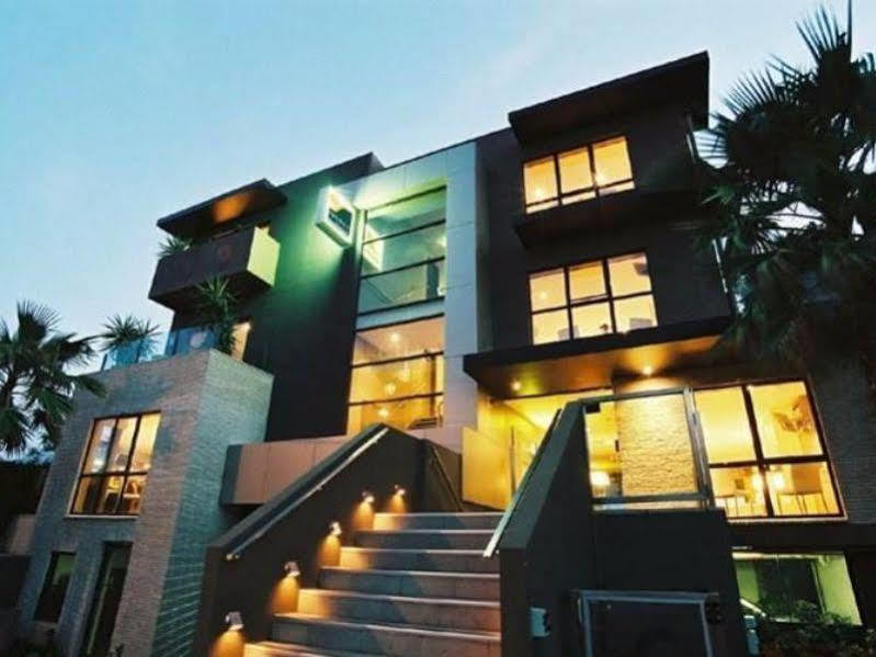 Melbourne Vivo Aparthotel Exterior foto